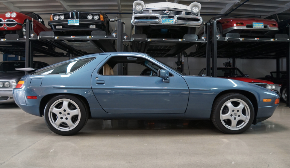 1989 Porsche 928 S Technical Specifications