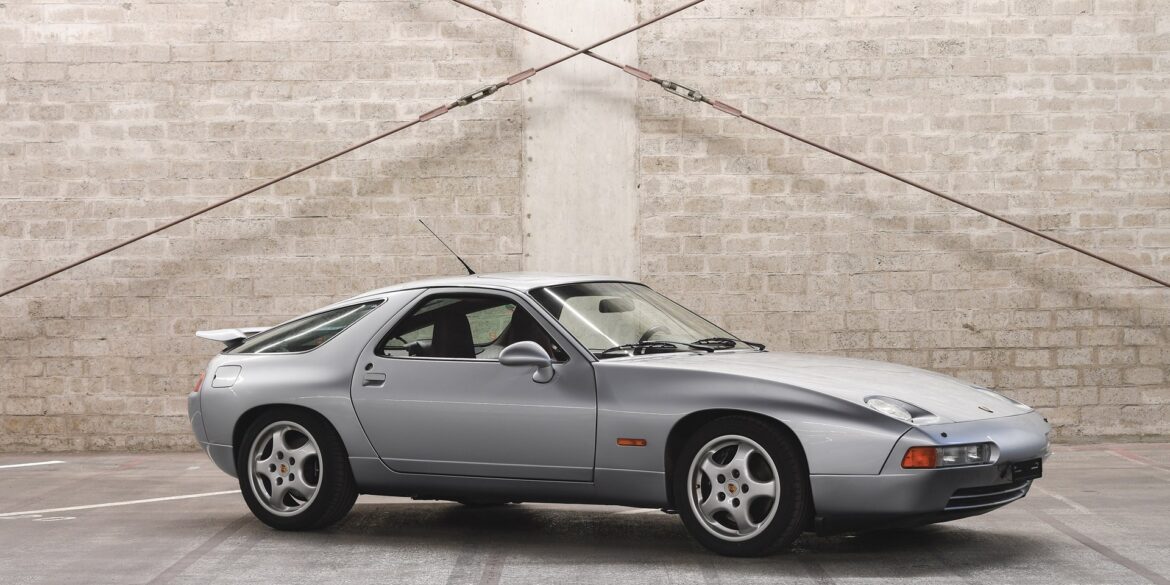 1992 Porsche 928 GTS Technical Specifications