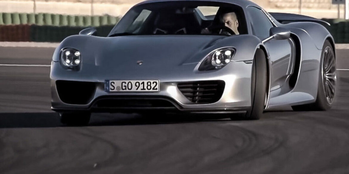 The Porsche 918 Spyder Tested - CHRIS HARRIS ON CARS