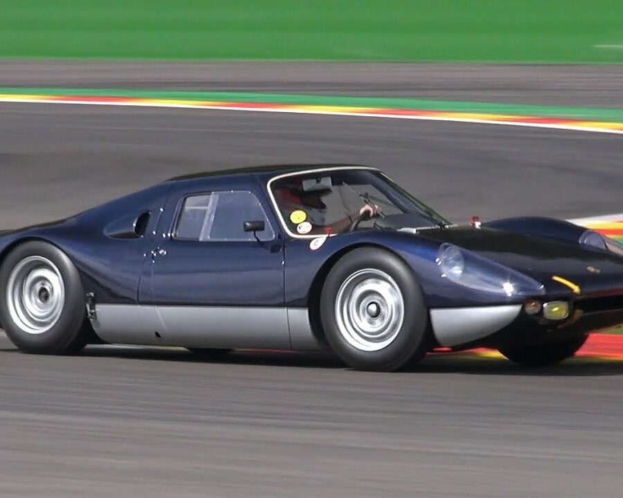 Porsche 904 Carrera GTS - Great Engine Noise!