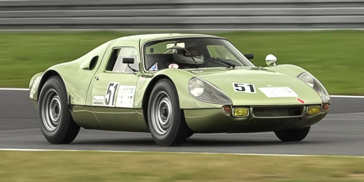 Porsche 904 Carrera GTS: 2.0L Flat-4 Engine Sound!