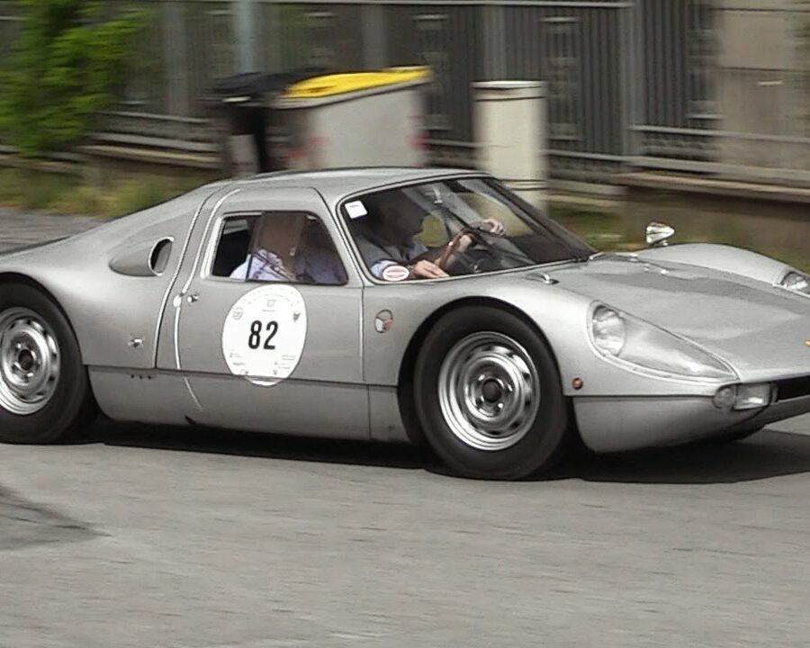 Porsche 904 Carrera GTS Accelerations & Sound