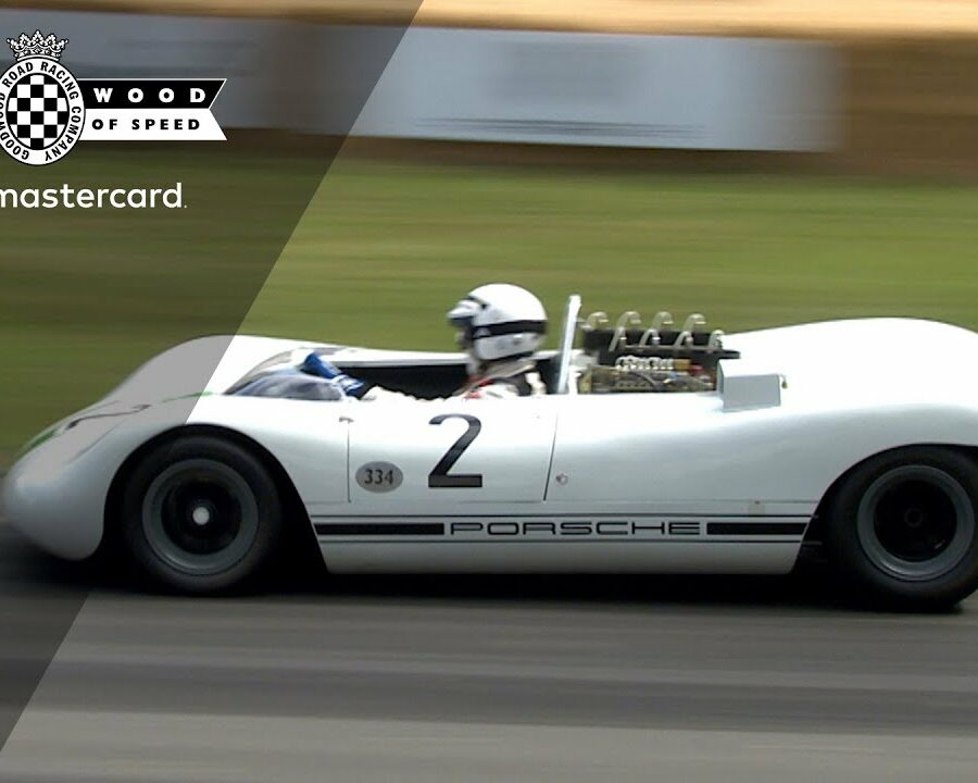 Porsche 909 Bergspyder roars up FOS hill