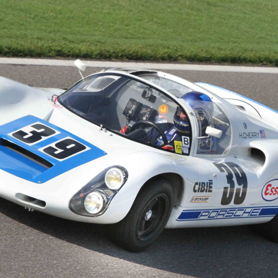 Porsche 910