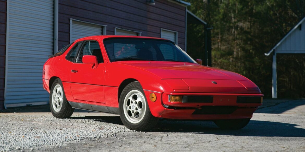 1988 Porsche 924S Specs