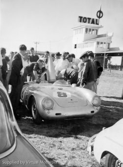 #8 Porsche 550 Spyder