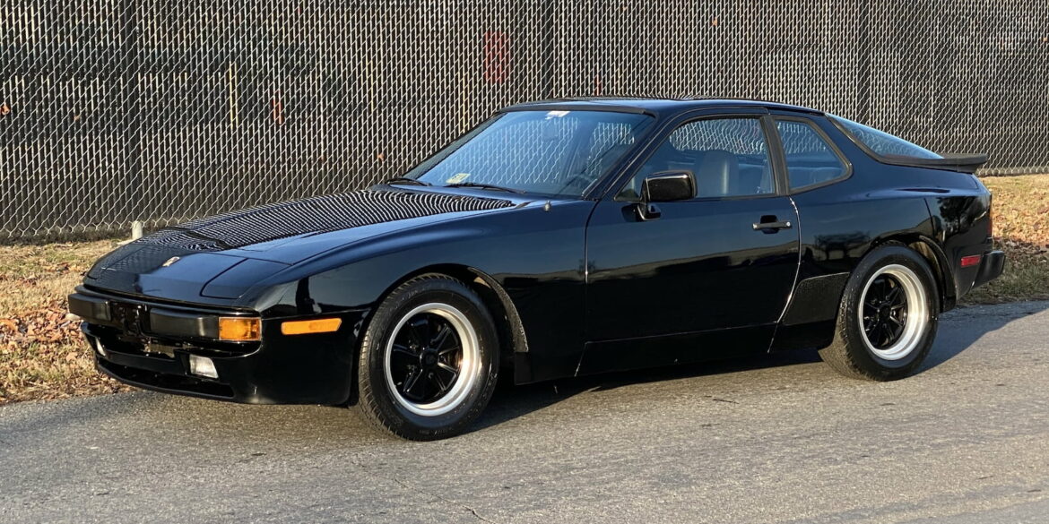 Porsche 944 Coupe (1983) Specs