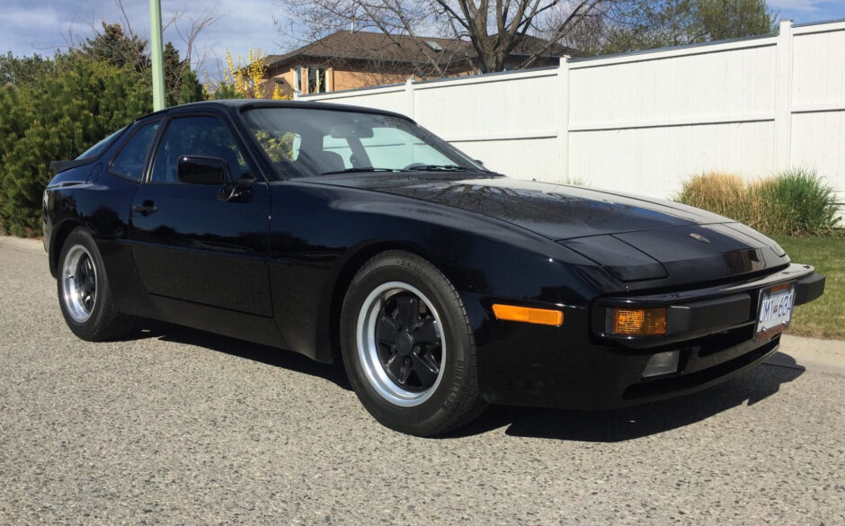 Porsche 944 Coupe (1984) – Specifications