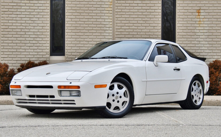 Porsche 944 S Coupe (1988) – Specifications