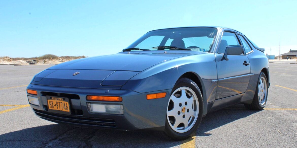 Porsche 944 S2 Coupe (1990) – Specifications