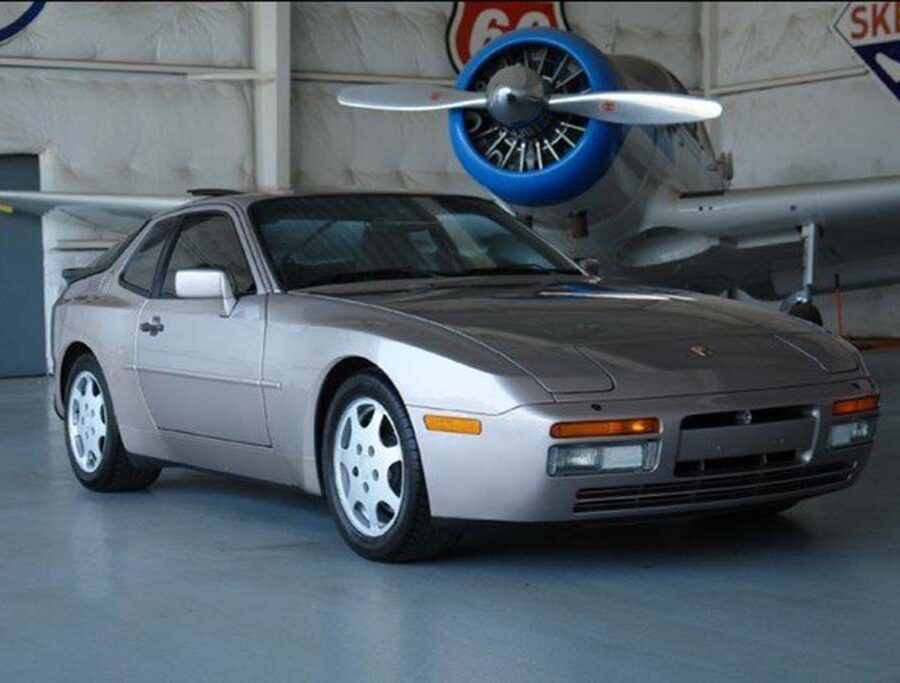 Porsche 944 Turbo S Coupe sPecs