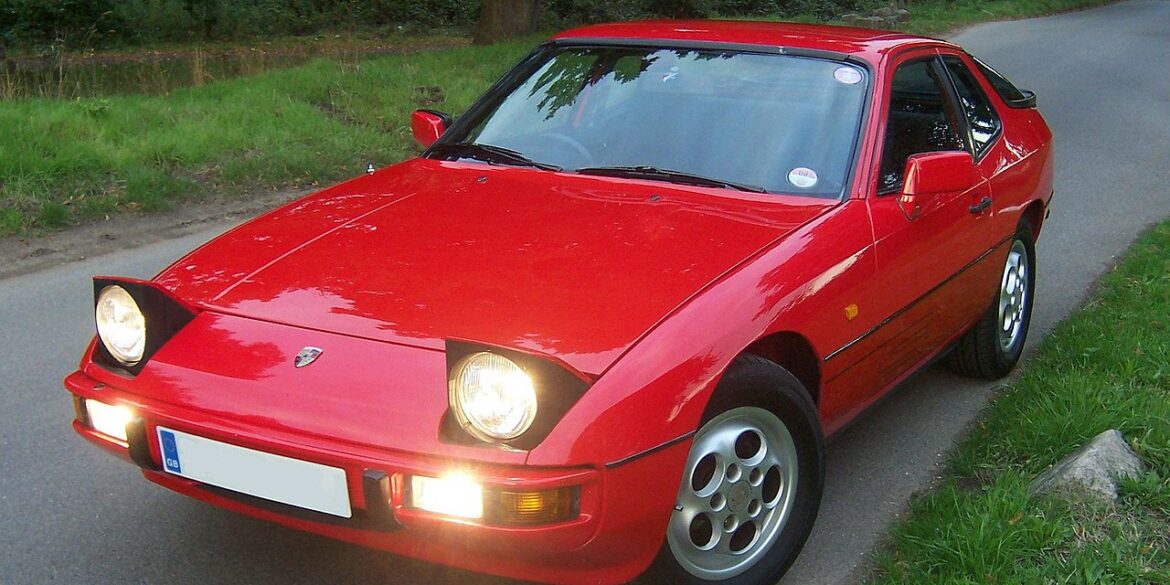 Porsche 924S