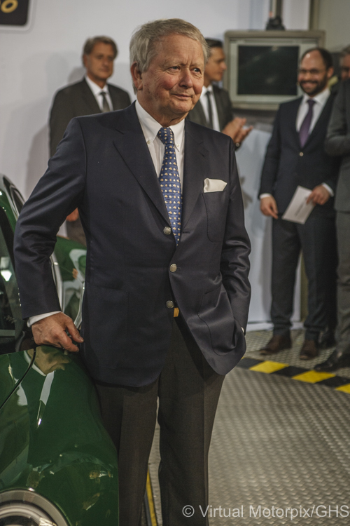 Dr. Wolfgang Porsche at the press conference to present the one-millionth Porsche 911