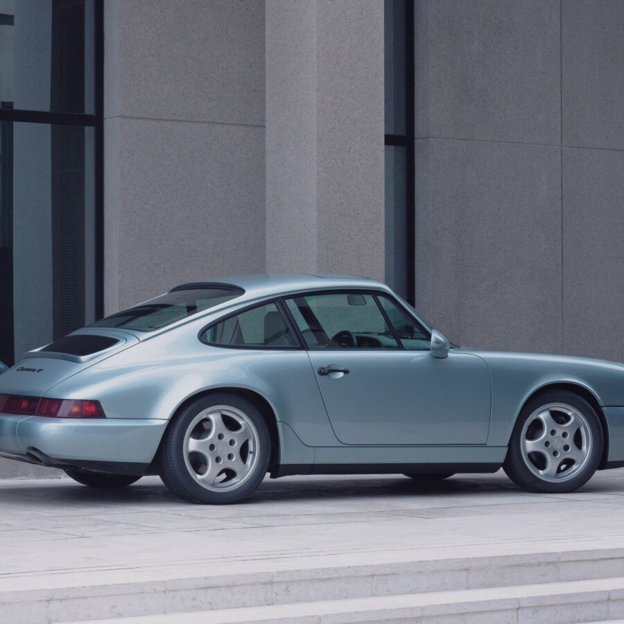 Porsche 911 Carrera 4 Coupe (1990) – Specifications