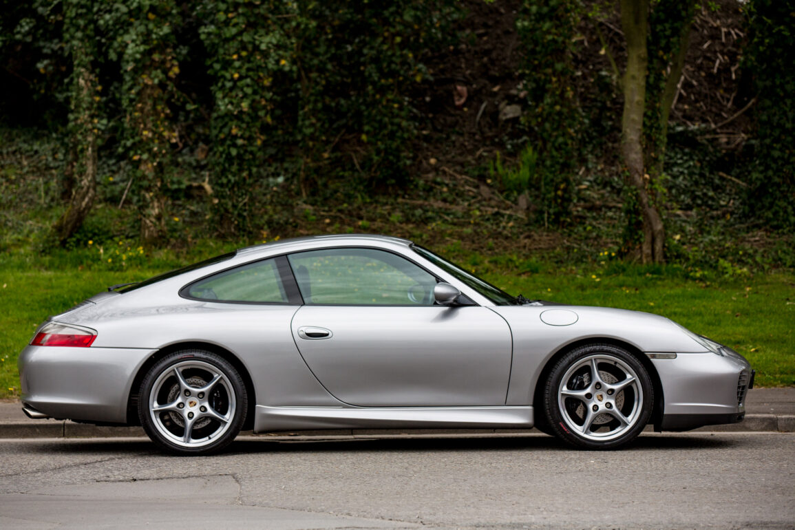 Porsche 911 Carrera 40th Anniversary Edition (996) (2004)