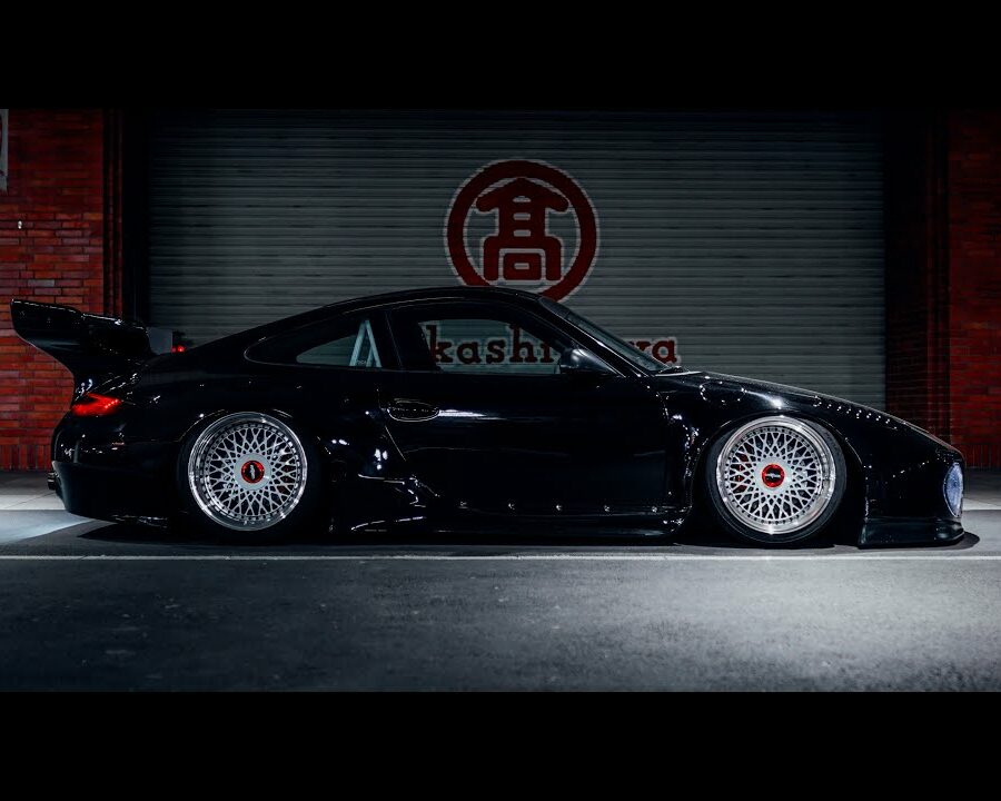 Mun's Old & New Widebody 997 Porsche in Tokyo