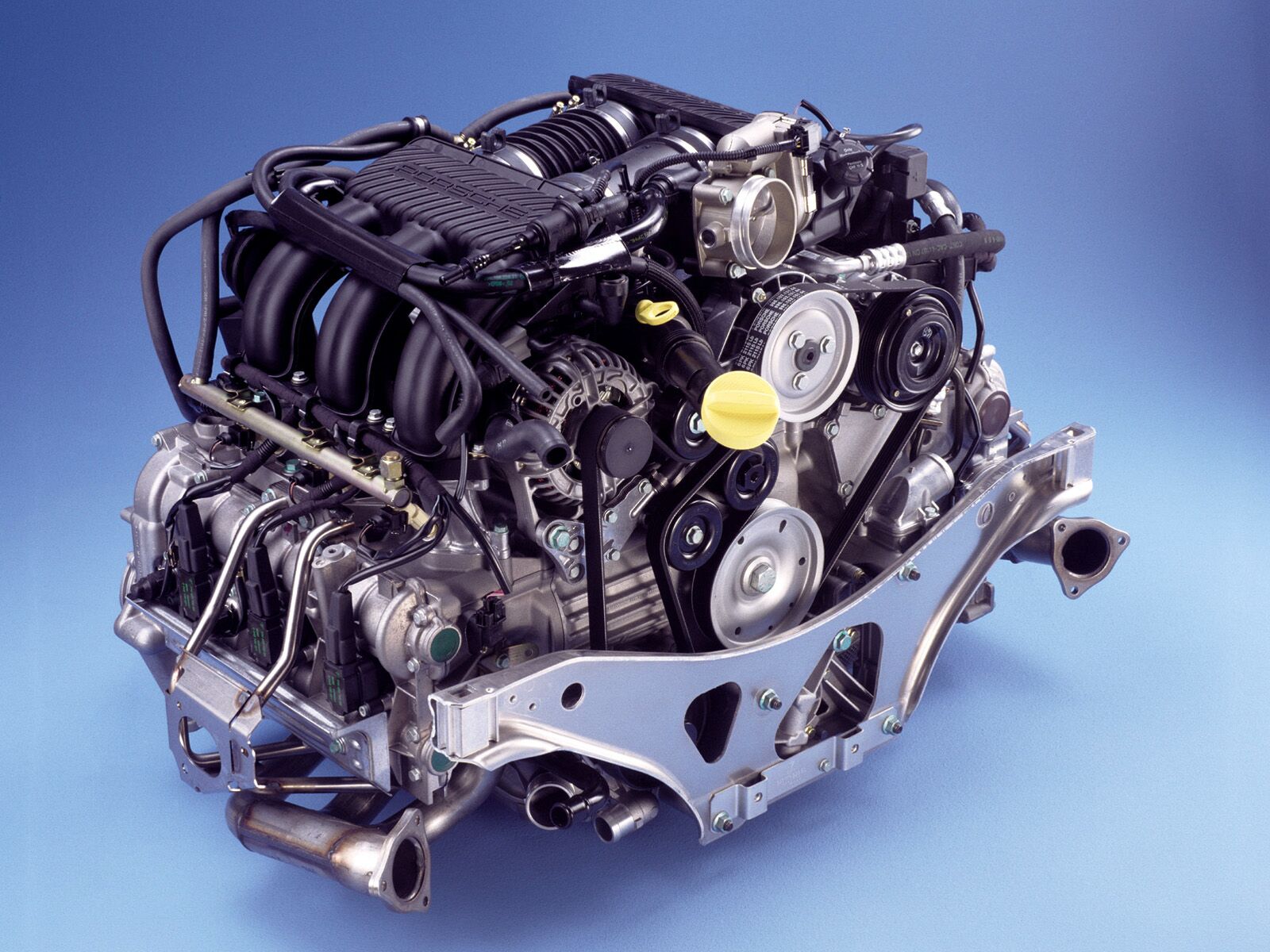 [Imagen: Porsche-997-Engines.jpeg]