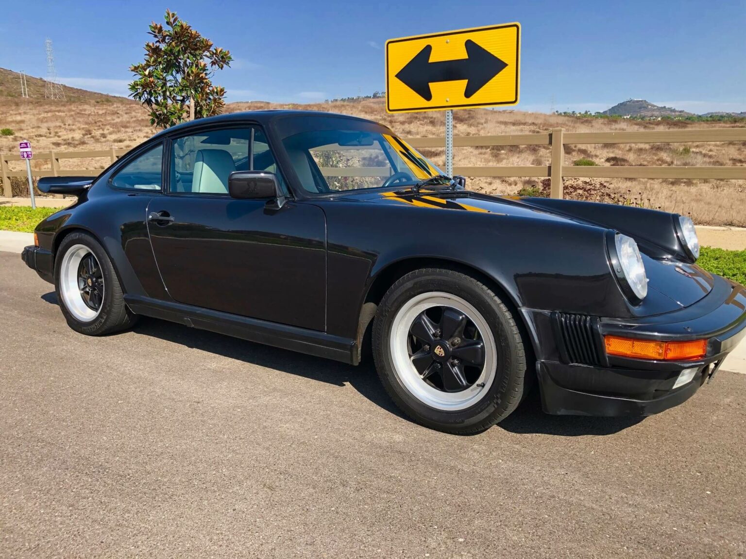 Porsche 911 25th Anniversary Edition Interior