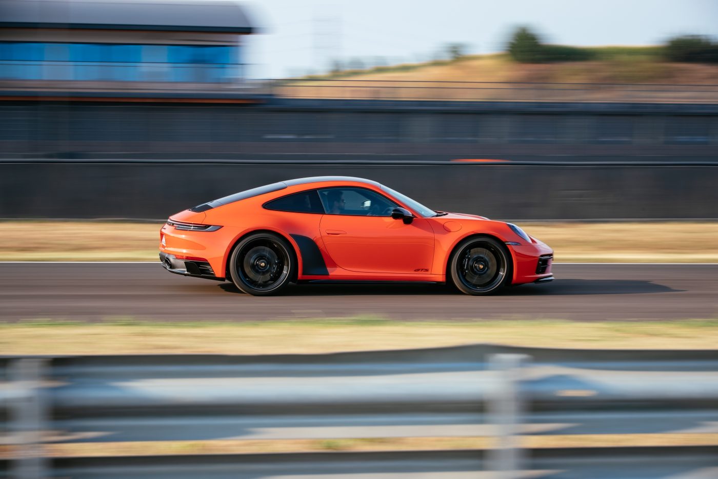 Porsche 911 Carrera 4 GTS