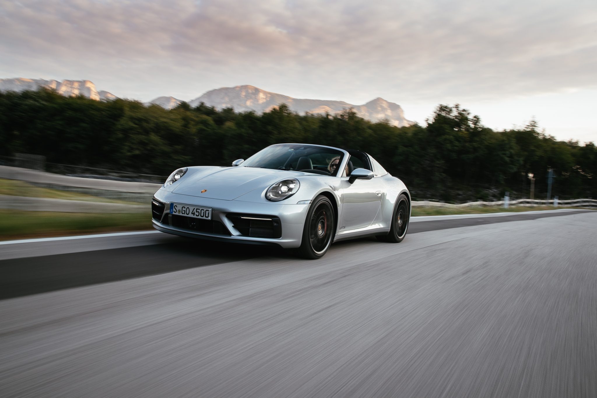 Porsche 911 Targa 4 GTS (992) (2022) – Specifications & Performance