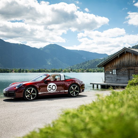 Porsche 911 Targa 4S Heritage Edition