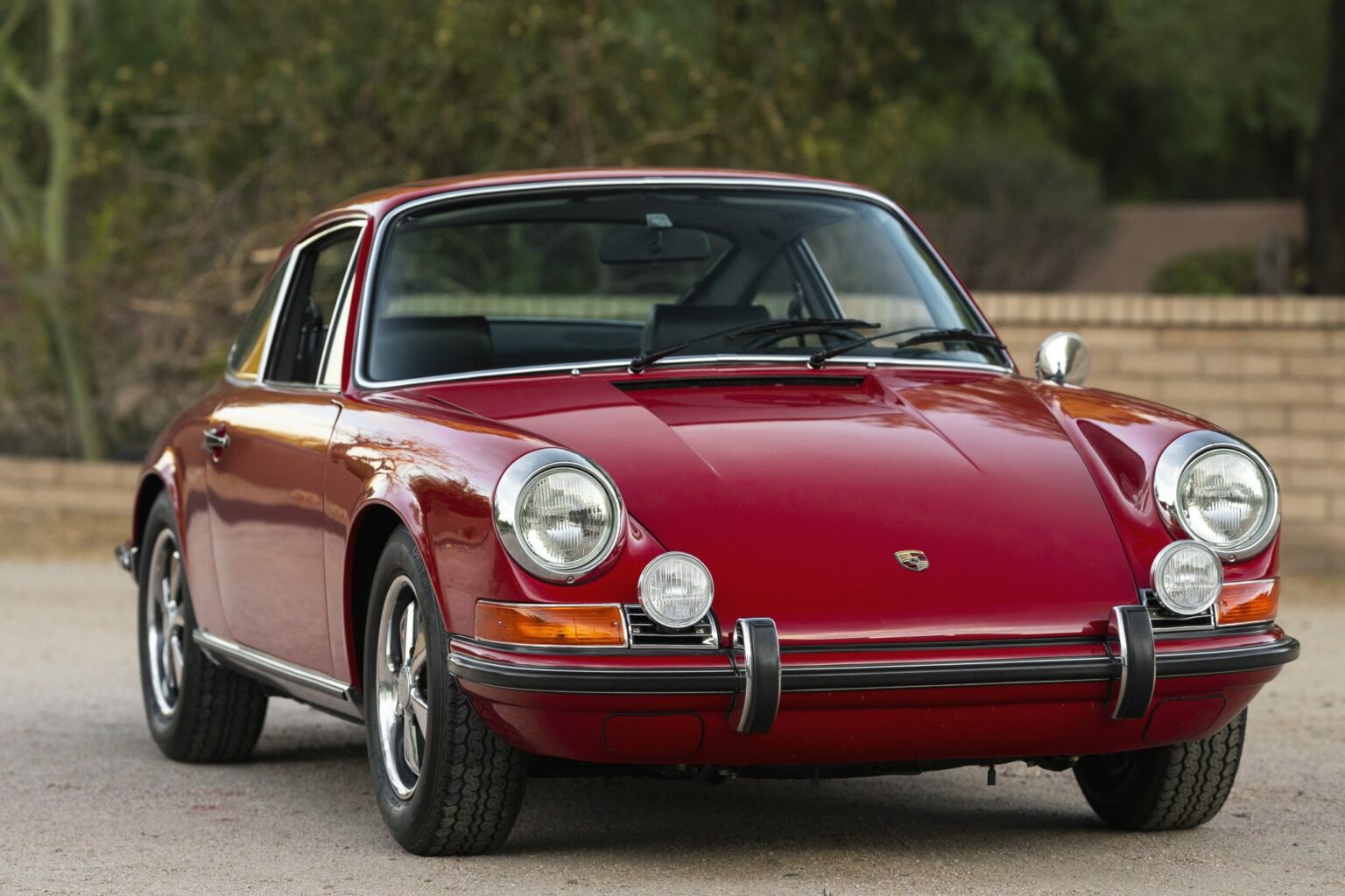 Porsche 911 S Coupe (1969) – Specifications & Performance