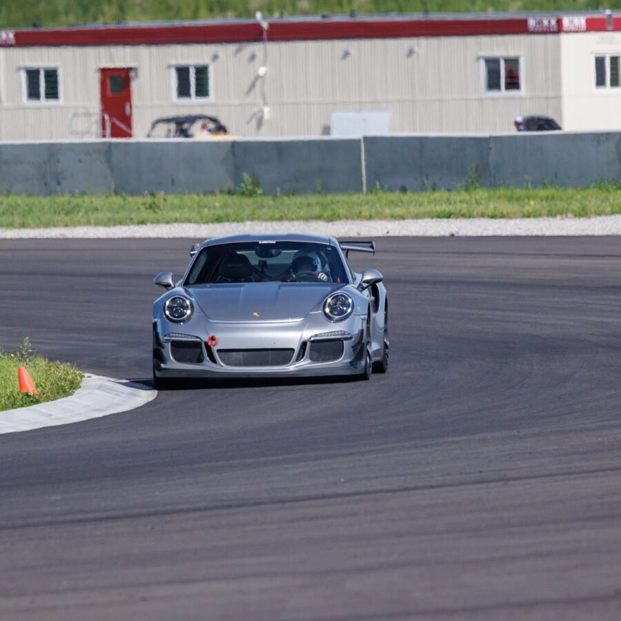 Porsche 991.1 GT3 RS on track