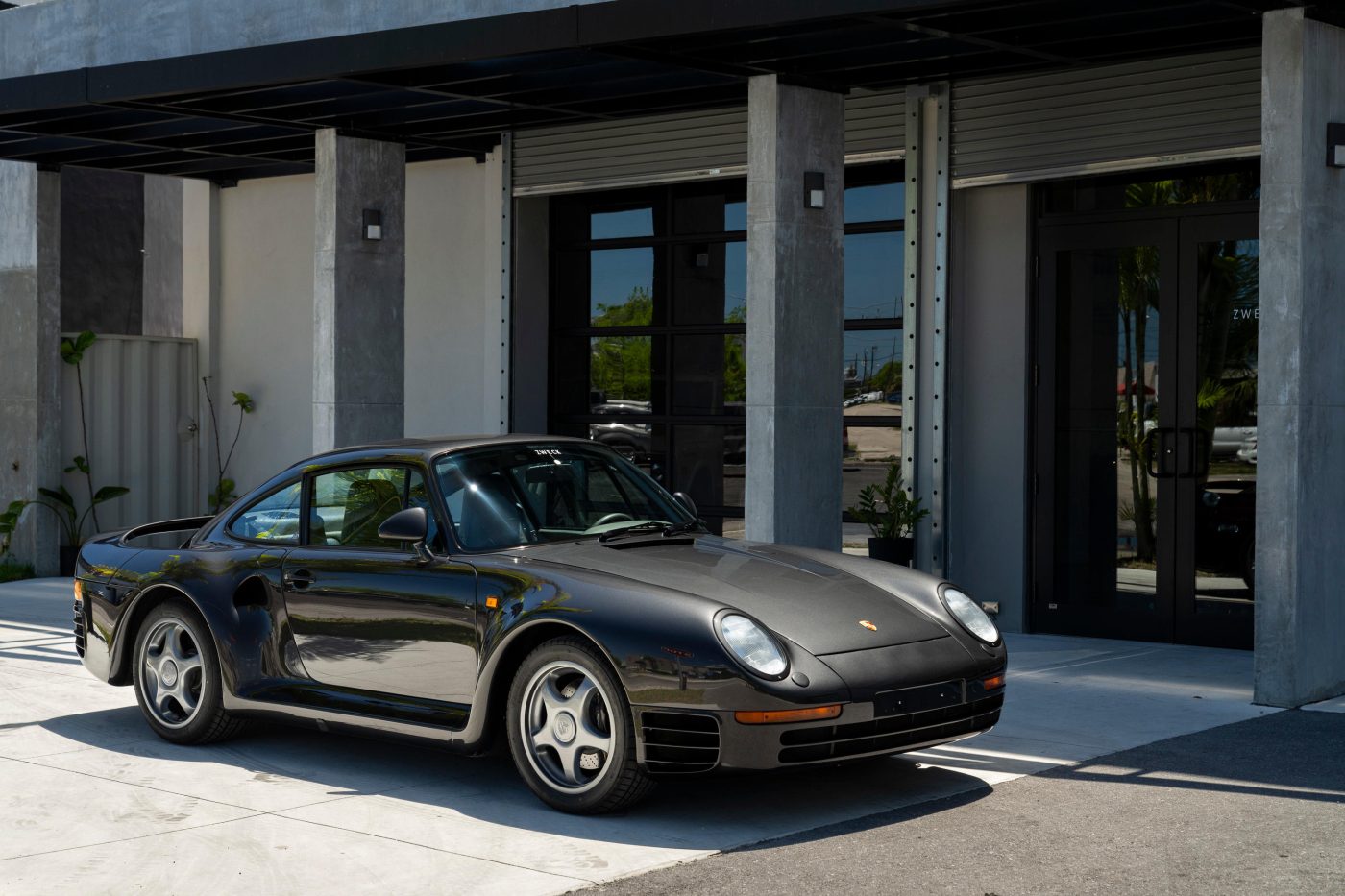 1988 Porsche 959 Komfort To Be Auctioned by Bonhams