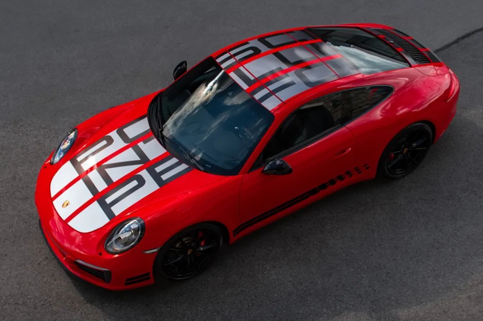 Image of Porsche 911 Carrera S Endurance Racing Edition.