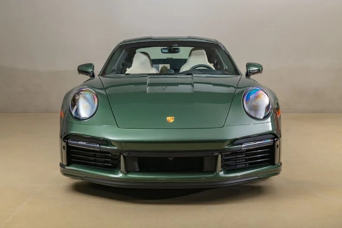 2023-porsche-911-sport-classic