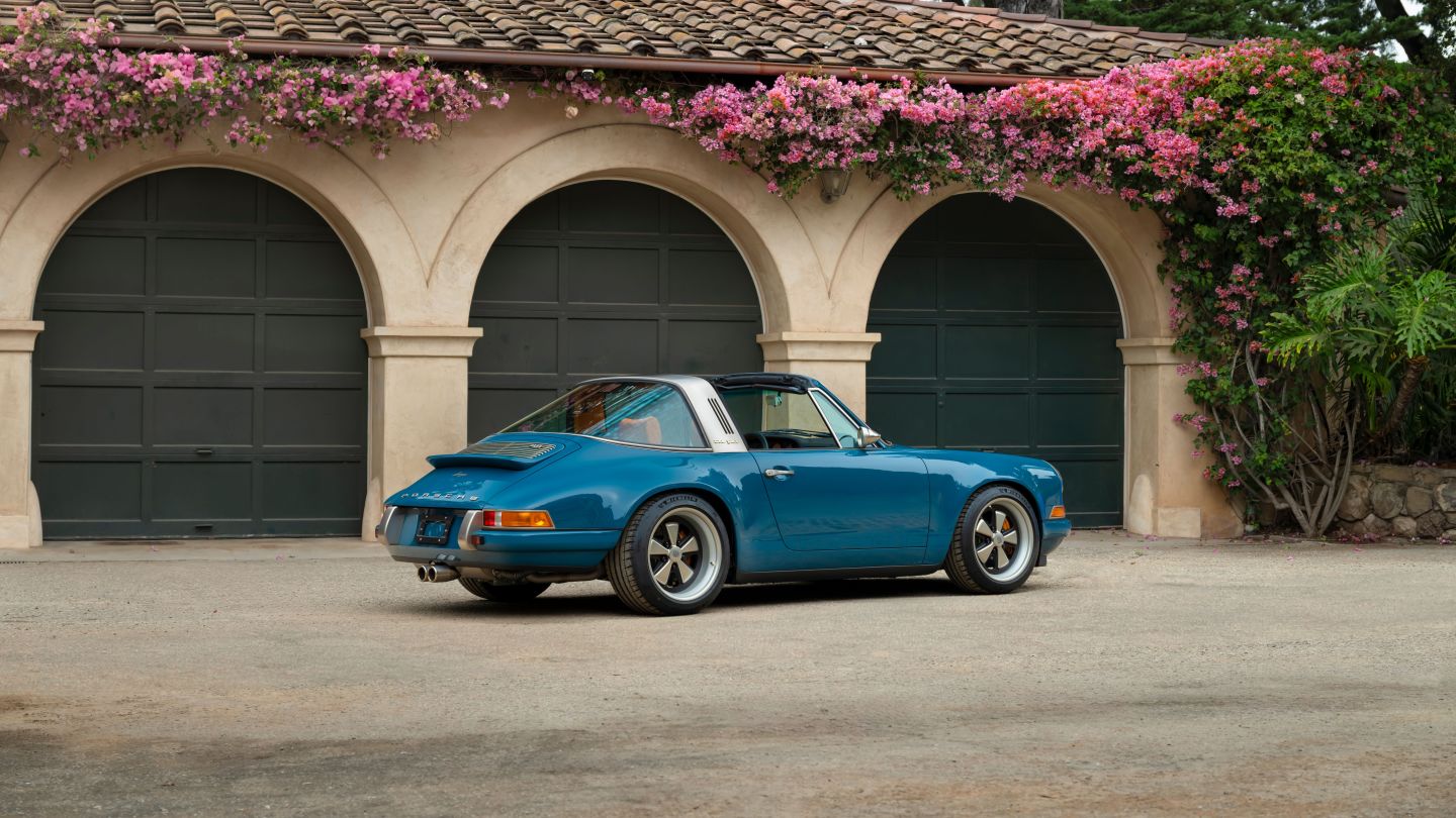 Porsche-911-Reimagined-by-Singer