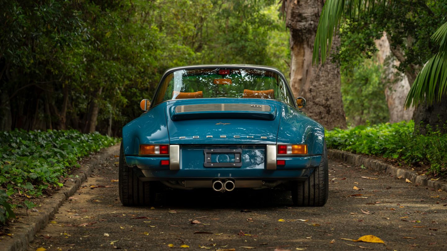 Porsche-911-Reimagined-by-Singer