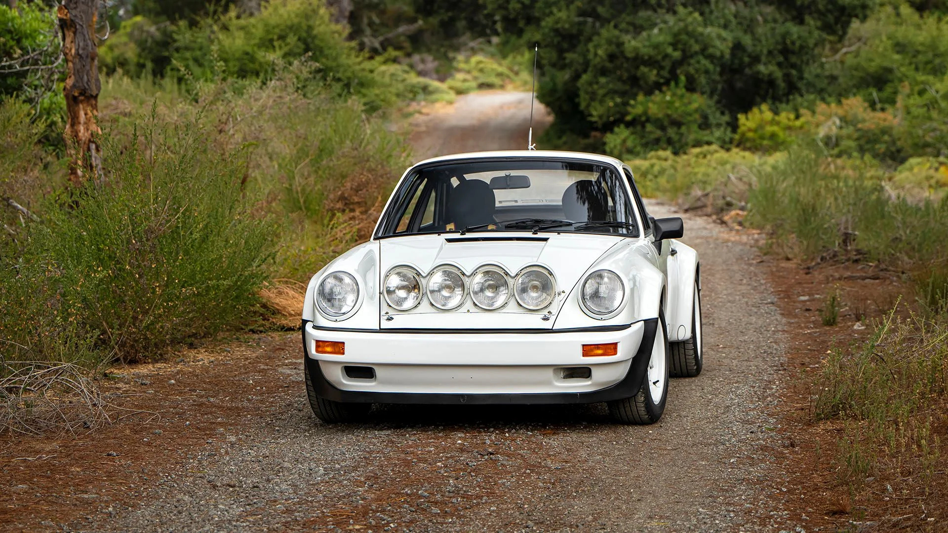 1984-porsche-911-sc-rs-gruppe-b-evolutionsserie