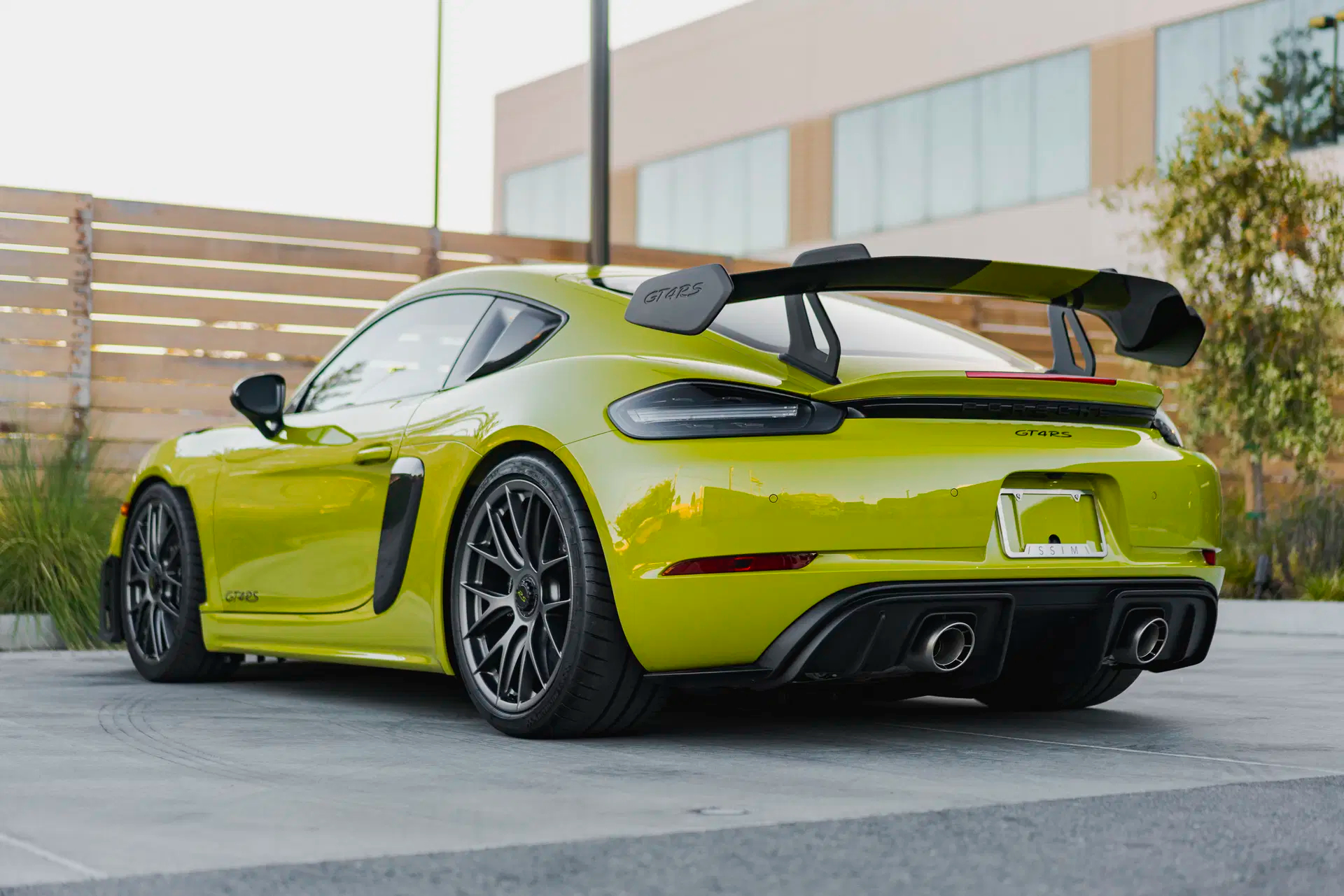 2023-Porsche-GT4RS-Linden-Green