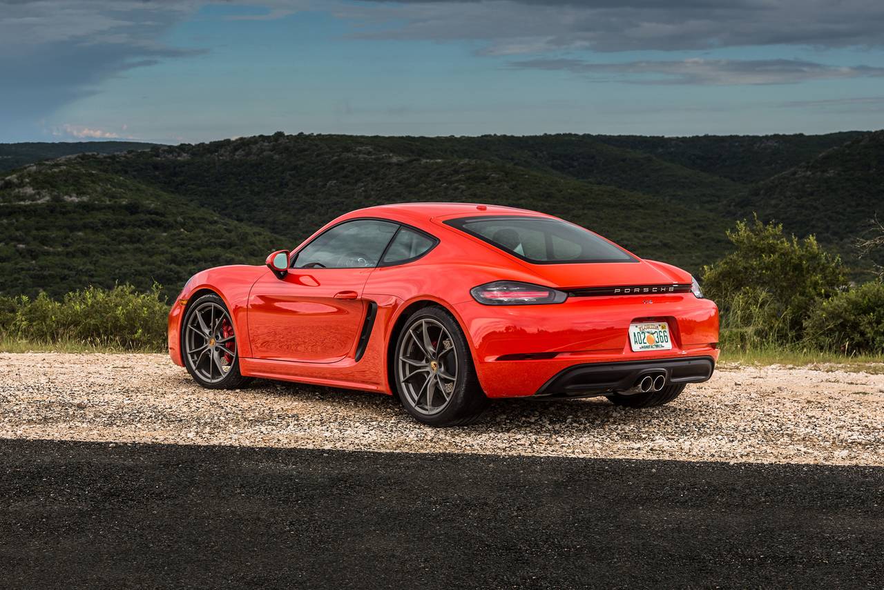 2017_porsche_718-cayman_coupe_s